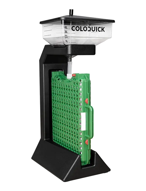 ColoQuick Abfüllstation mit einem Trichter und einer grünen Kolostrumkassette